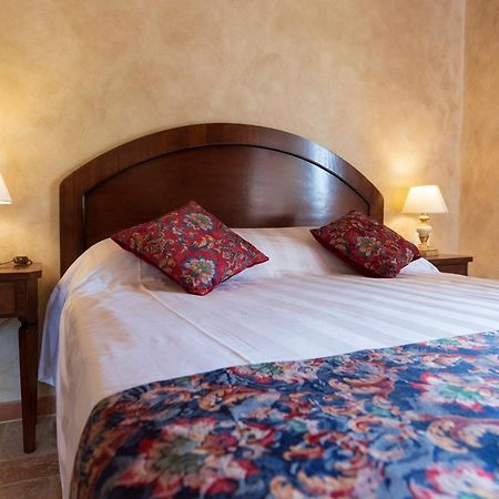 Locanda Di Montegiove Fano Luaran gambar