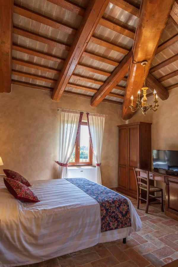 Locanda Di Montegiove Fano Luaran gambar