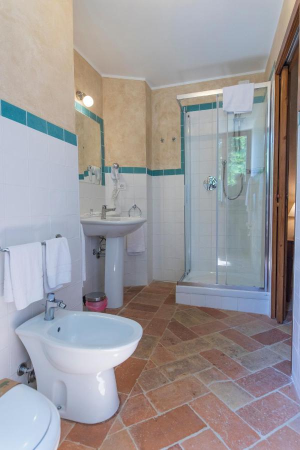 Locanda Di Montegiove Fano Luaran gambar
