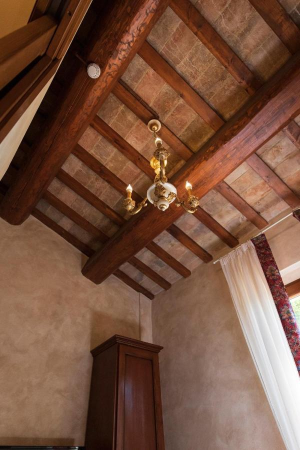 Locanda Di Montegiove Fano Luaran gambar
