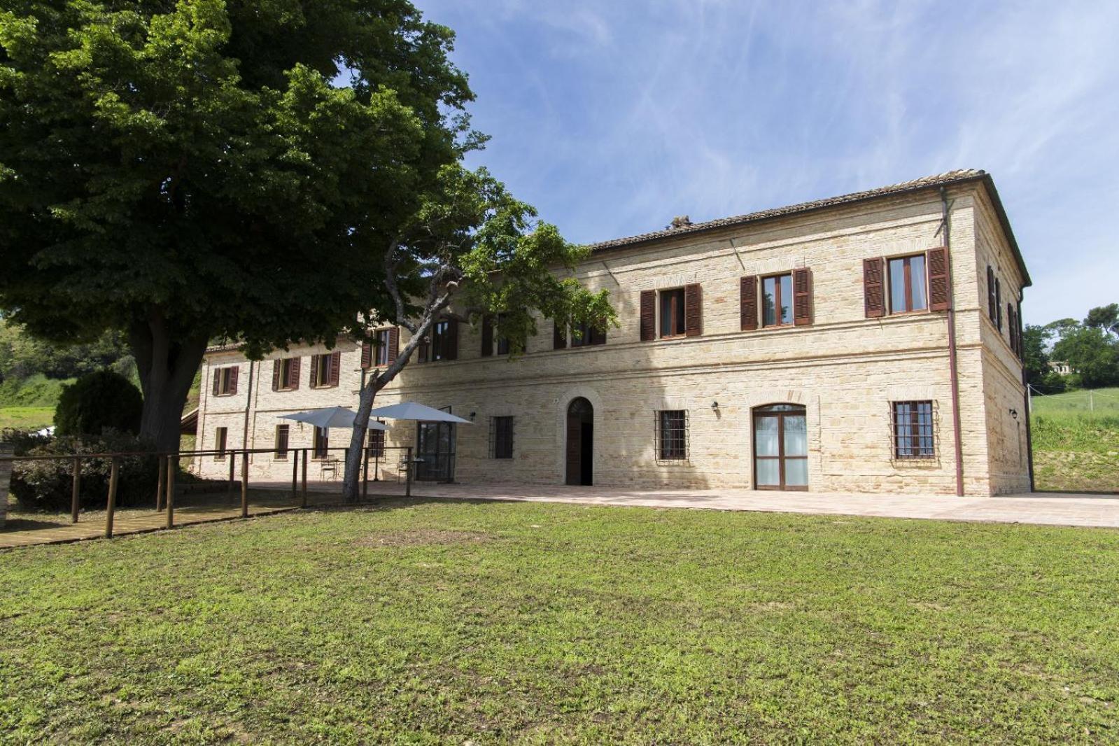 Locanda Di Montegiove Fano Luaran gambar